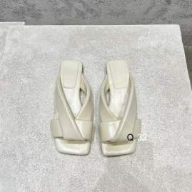 Picture of Bottega Slippers _SKUBVsz35-40YY04023334
